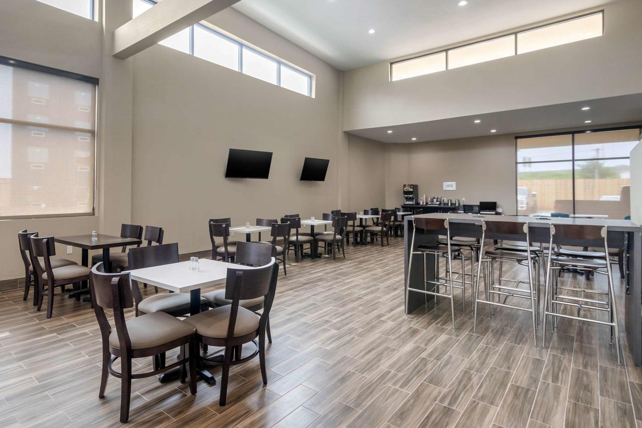 MainStay Suites Bricktown - Near Medical Center - thumb 24
