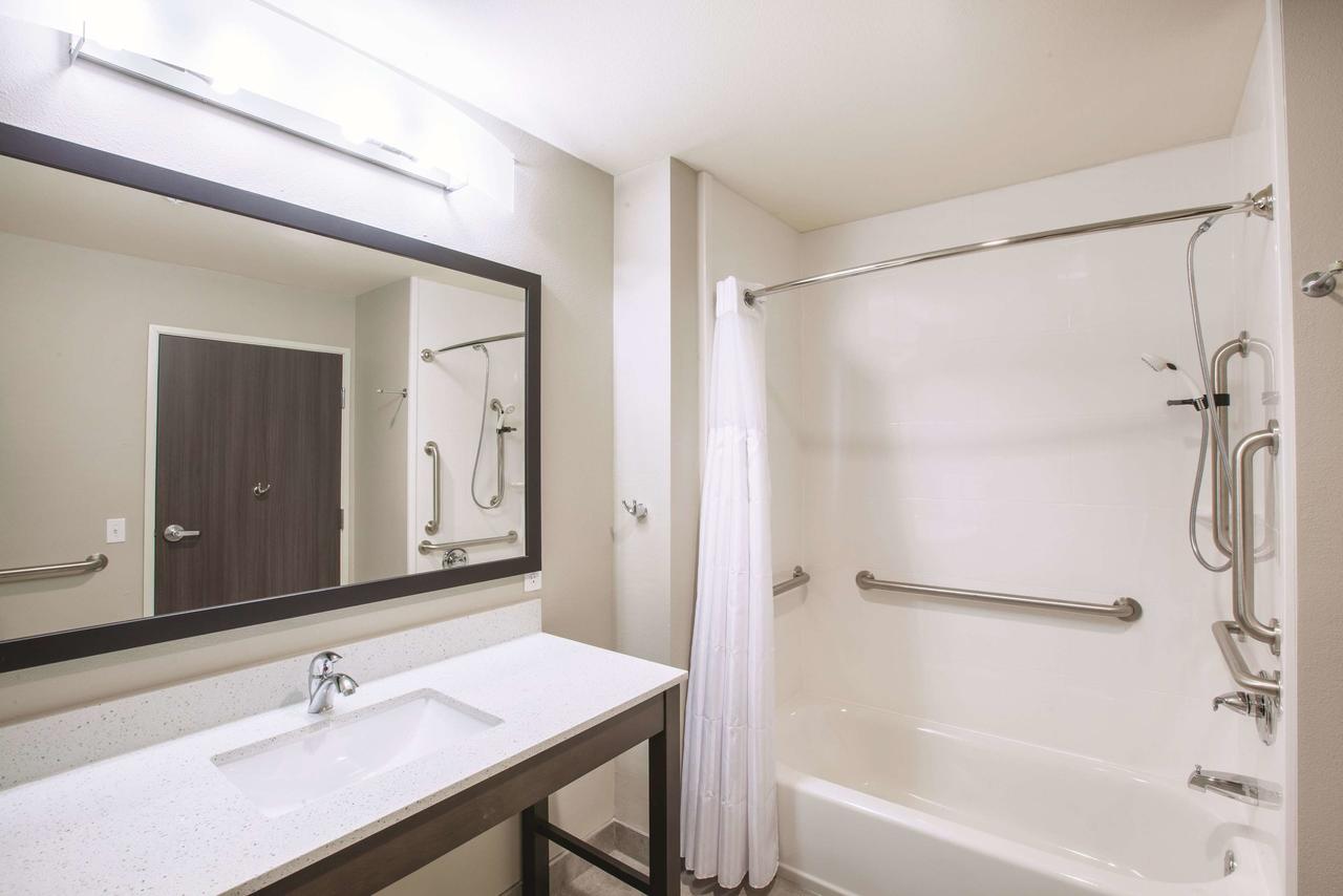 La Quinta By Wyndham Tulsa Broken Arrow - thumb 24