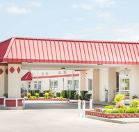 Ramada by Wyndham Enid - Accommodation Indiana