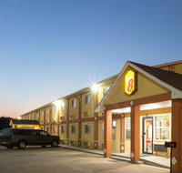 Super 8 by Wyndham Chickasha - Accommodation Indiana