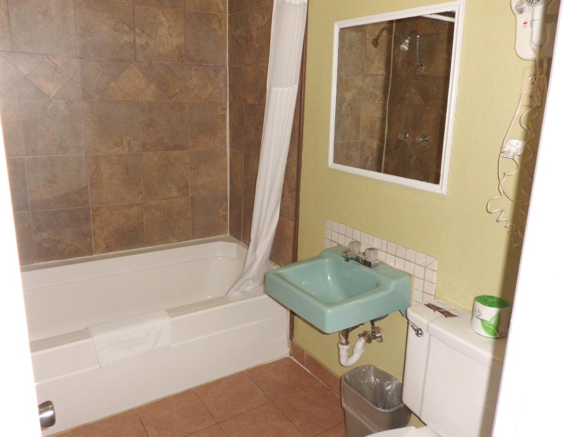 Budget ZZZZ Motel - thumb 23