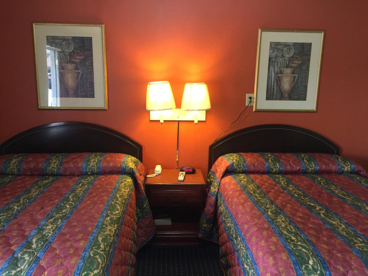 Budget ZZZZ Motel - thumb 20