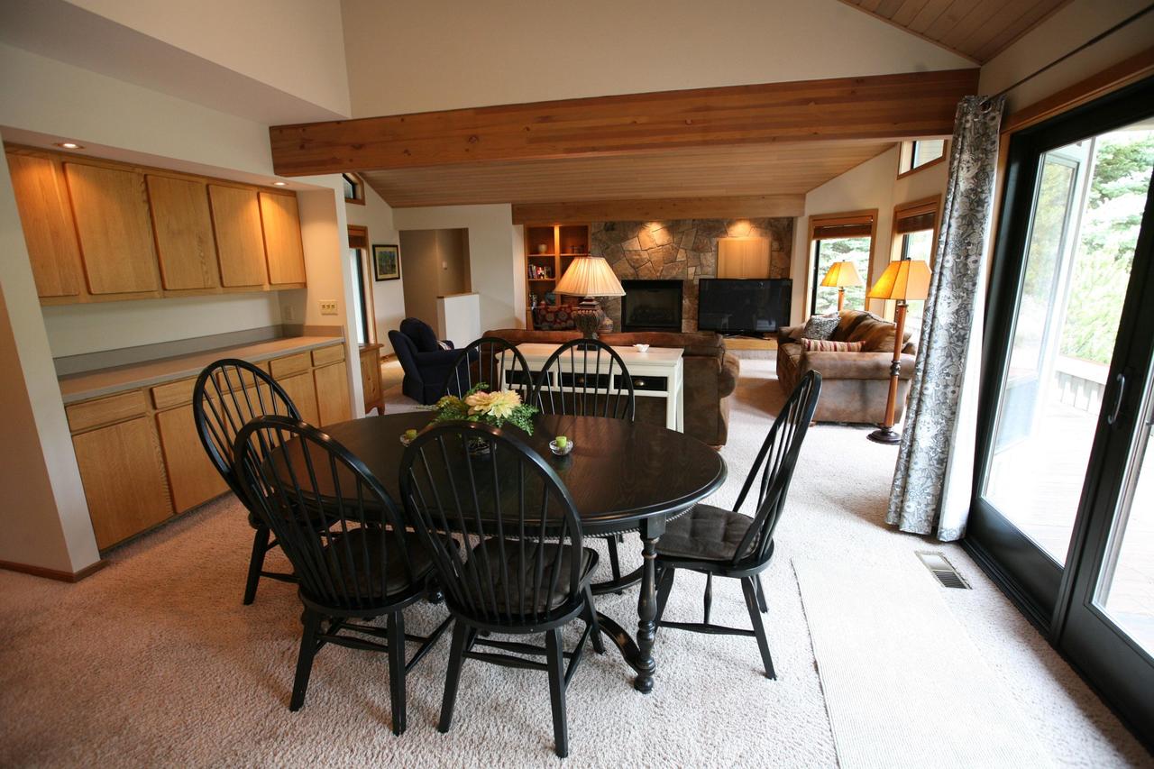 10 Tan Oak-AC-Hot Tub-3BR/3BA - thumb 18