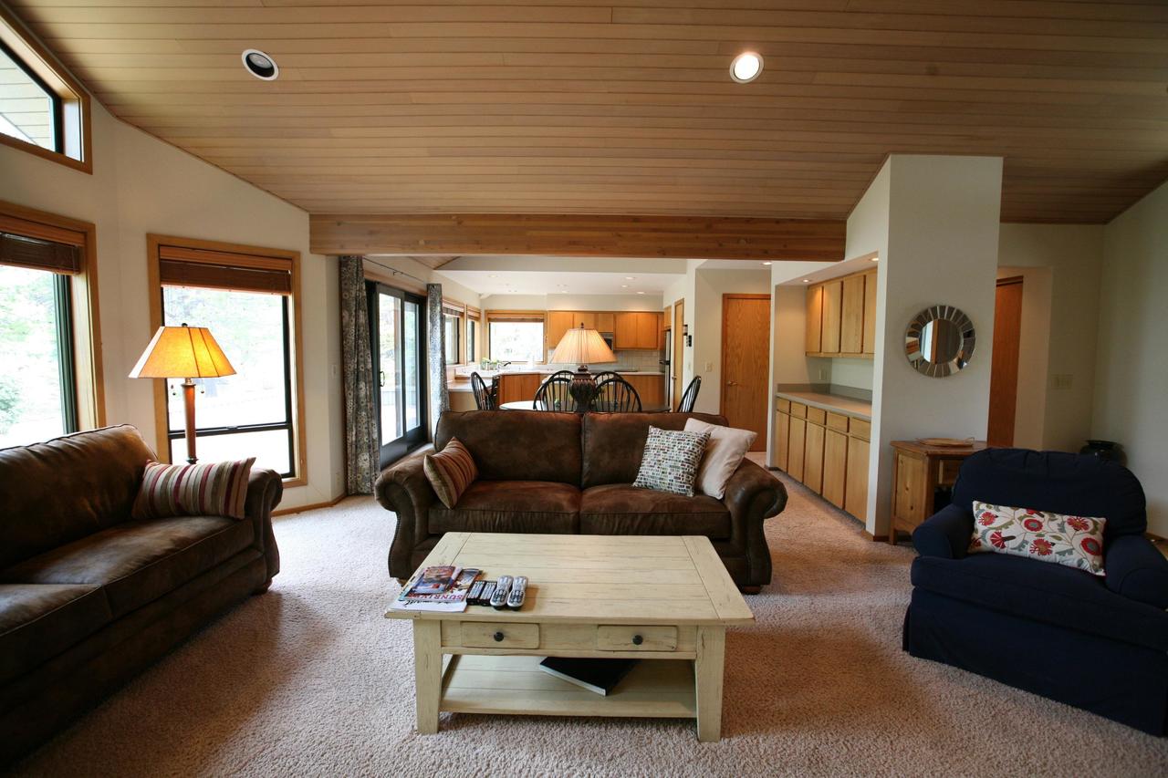 10 Tan Oak-AC-Hot Tub-3BR/3BA - thumb 4