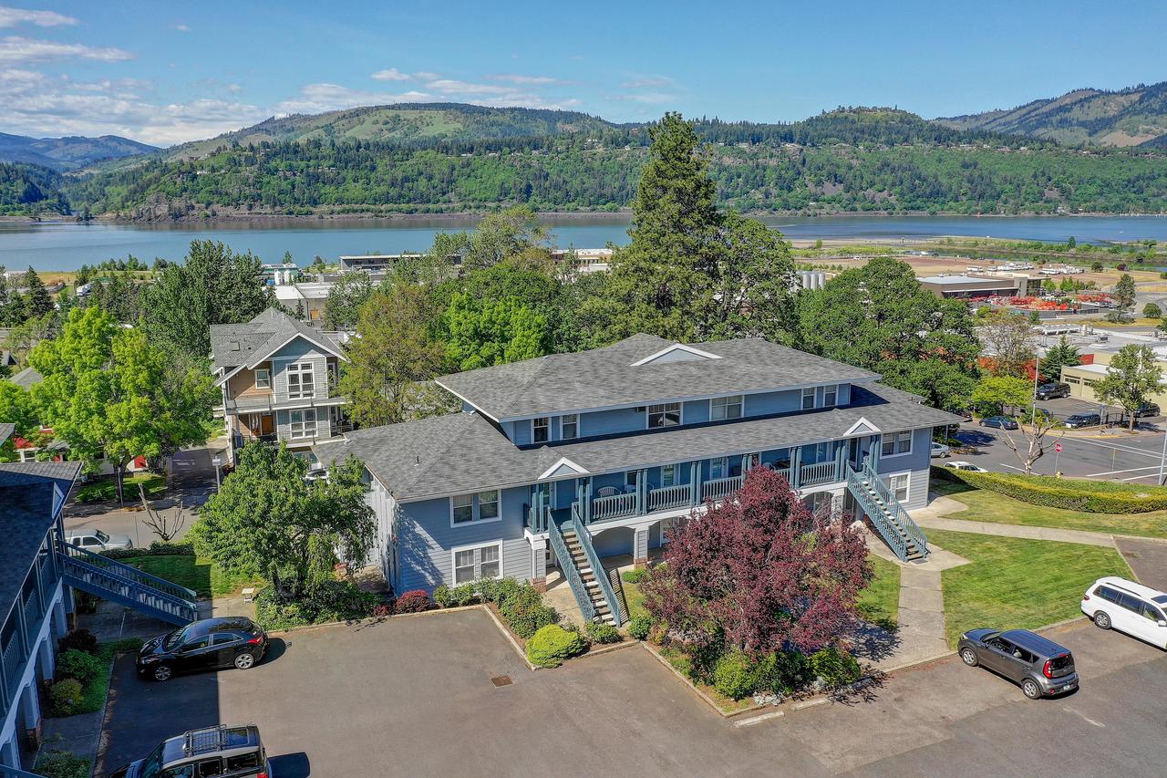 AlleyÃ¢Â€Â™s 22-River Vw-AC-1BR/2BA - thumb 27