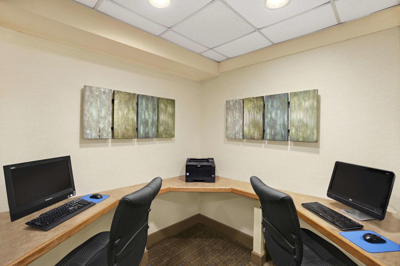 Days Inn By Wyndham Penn State - thumb 43