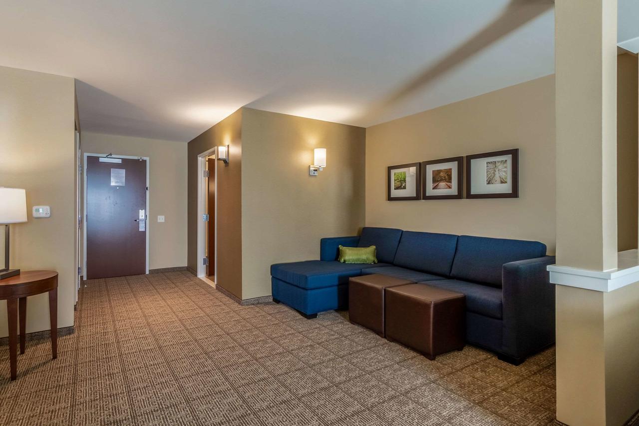 Comfort Inn & Suites - Harrisburg Airport - Hershey South - thumb 3