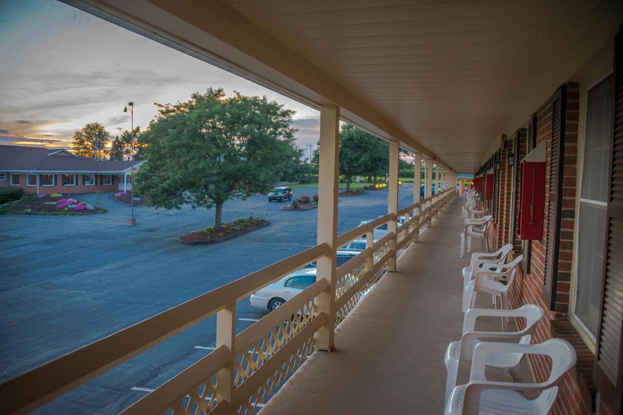 Harvest Drive Family Inn Intercourse - Amish Country - thumb 25