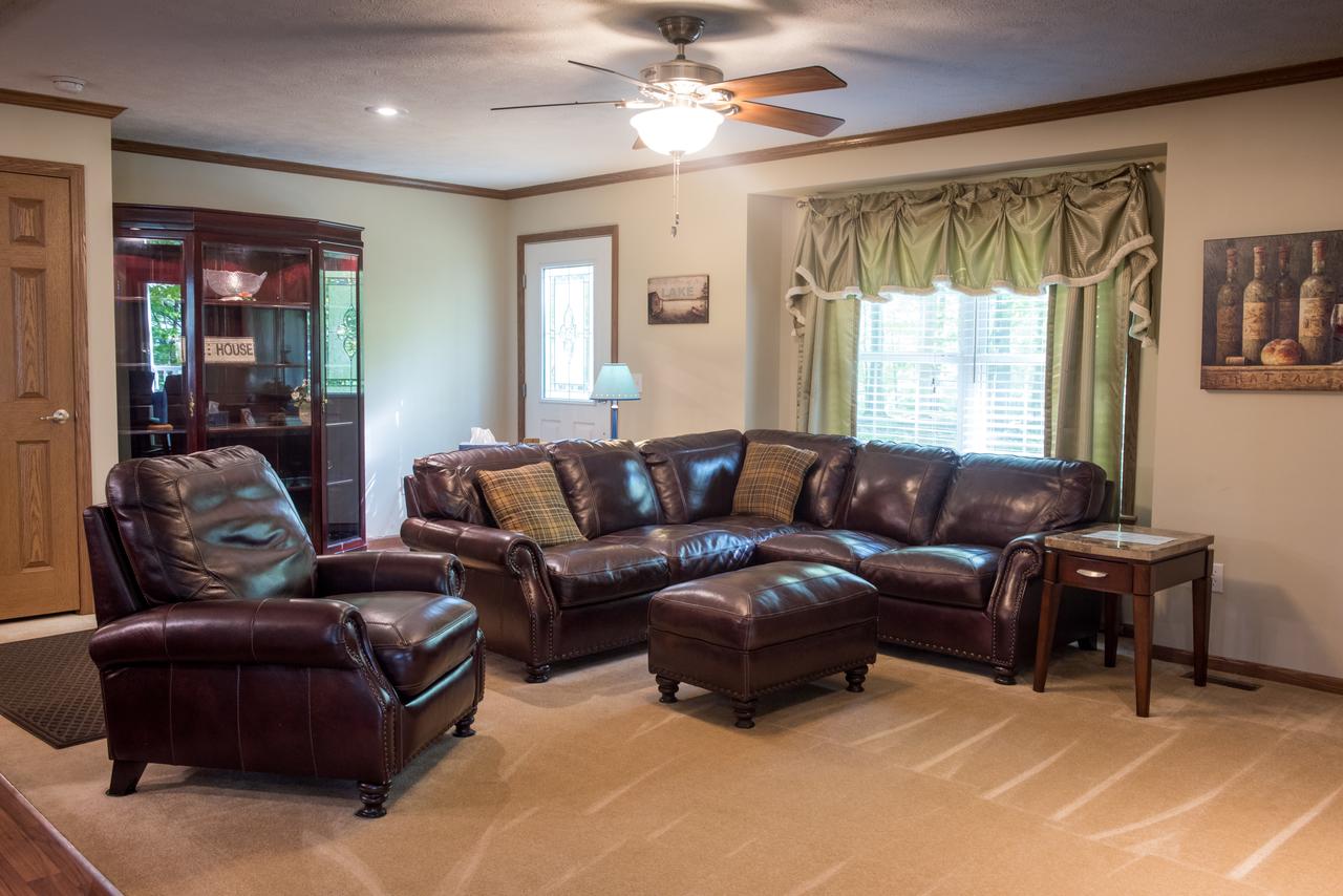 Lakeview On The Lake - thumb 30