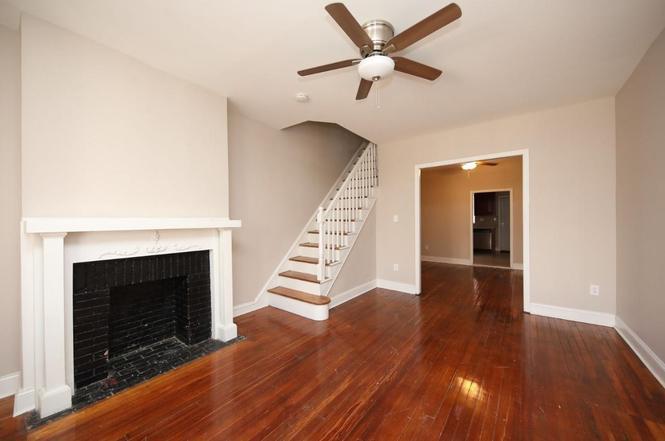 Bedroom In West Philadelphia And University City . - thumb 1