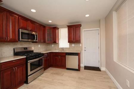 Bedroom In West Philadelphia And University City . - thumb 15