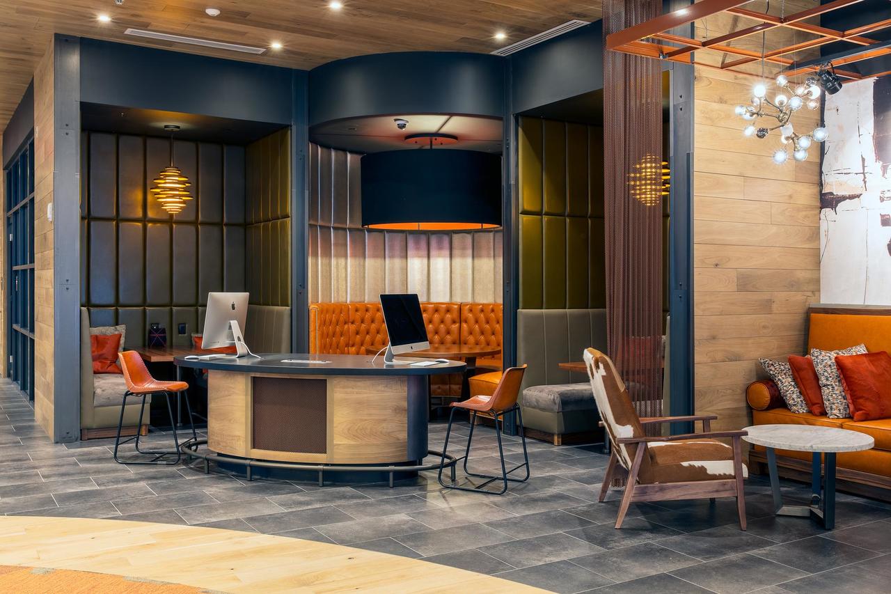 Modern 2BR + Gym In City Center - thumb 22