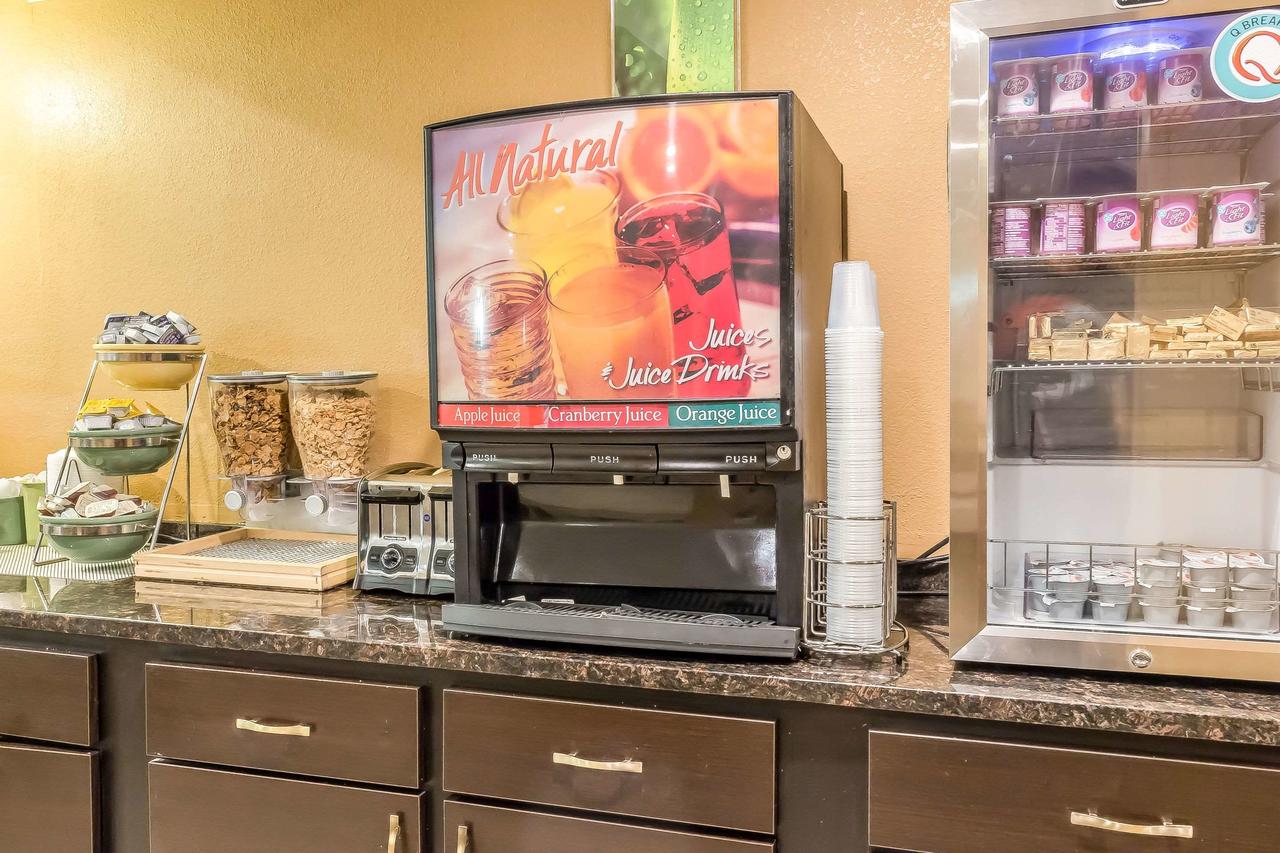 Econo Lodge Philadelphia Airport - thumb 18