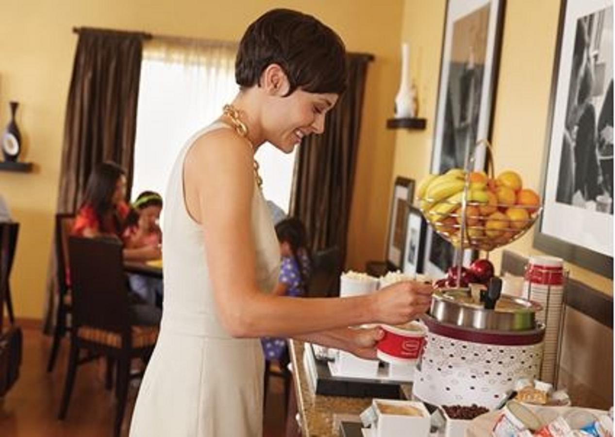 Hampton Inn & Suites Pittsburgh New Stanton PA - thumb 6