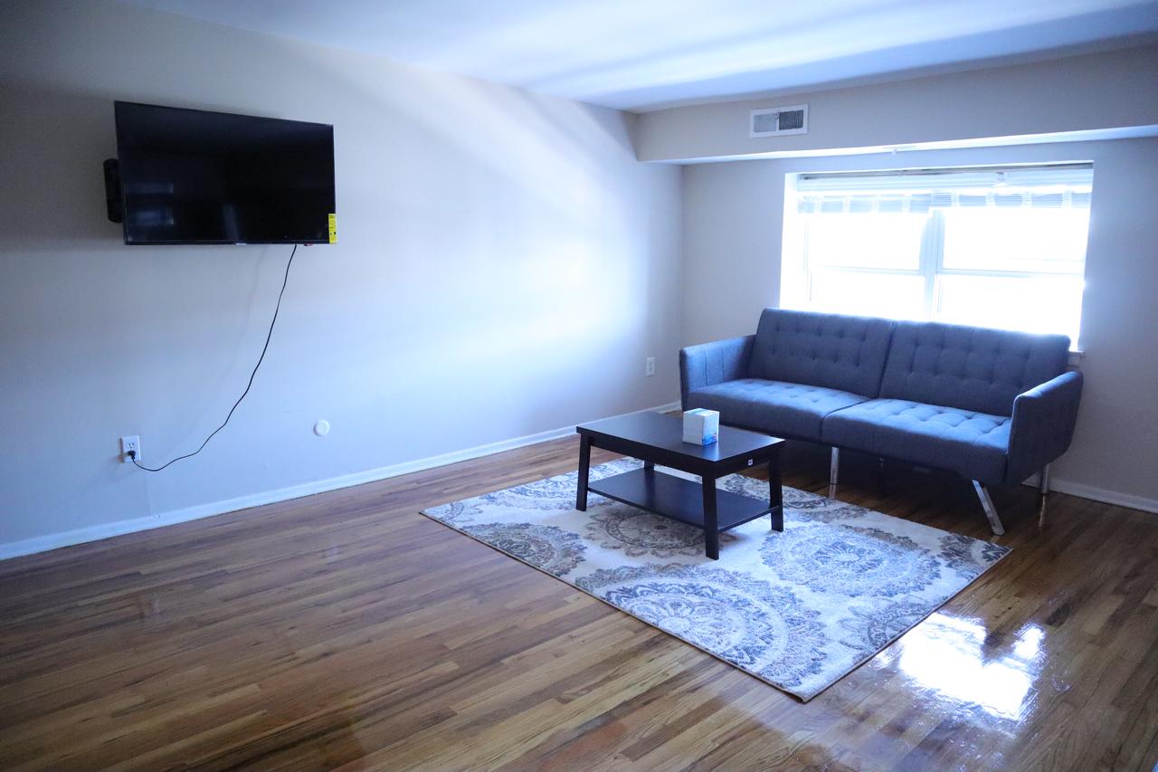 Villa 304-Cozy&Roomy Heart Of Center City APT - thumb 5