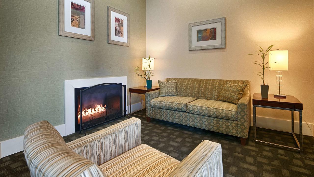 Best Western Plus Philadelphia Airport South - At Widener University - thumb 16