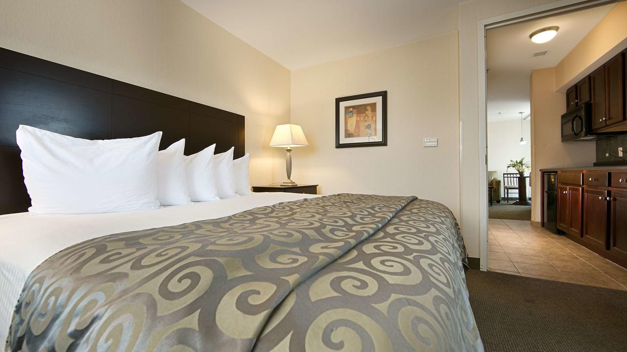 Best Western Plus Philadelphia Airport South - At Widener University - thumb 12