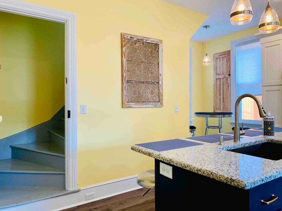 Inn On Main- Renovated Charm Next To Hershey! - thumb 14