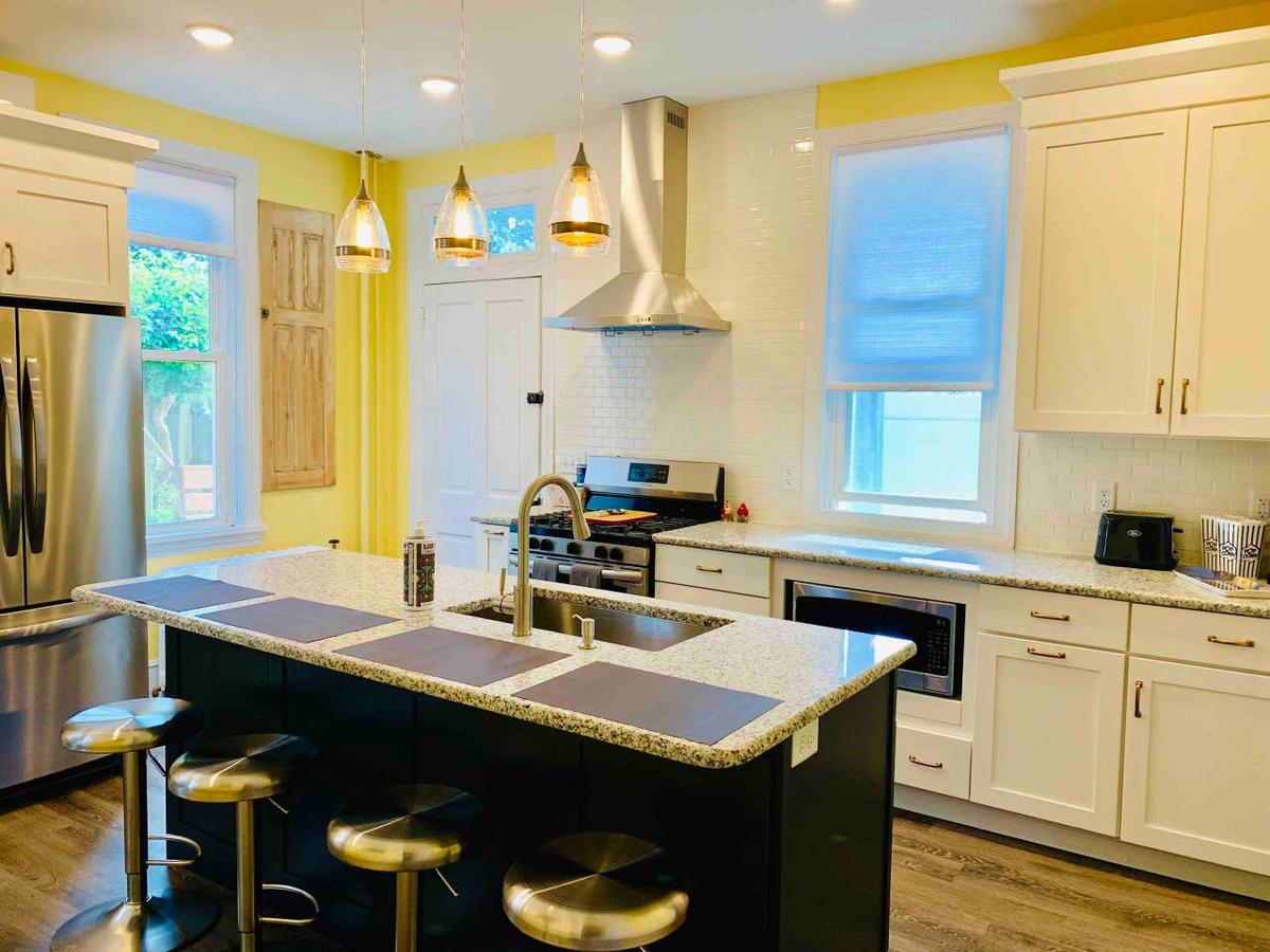 Inn On Main- Renovated Charm Next To Hershey! - thumb 12