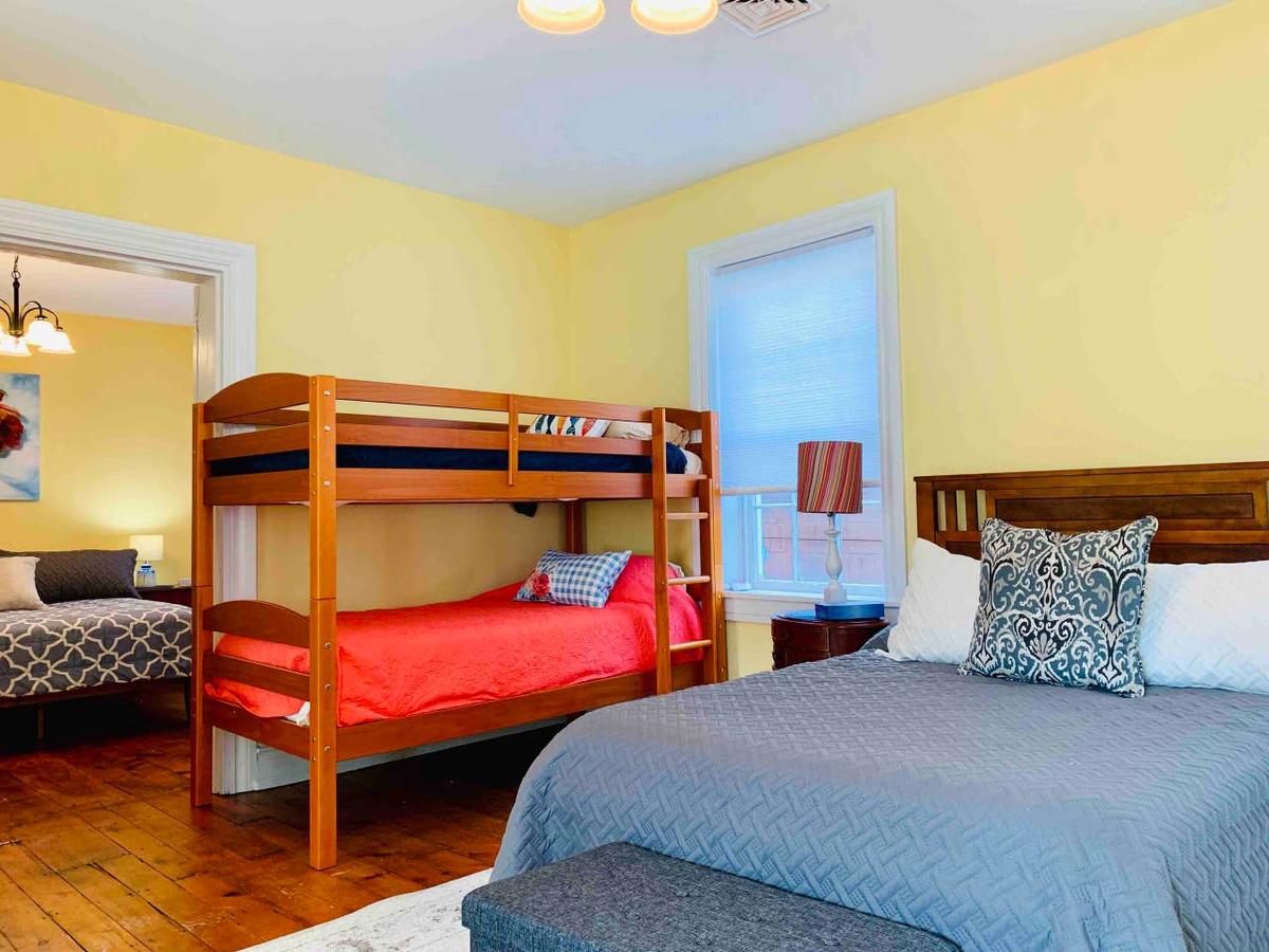 Inn On Main- Renovated Charm Next To Hershey! - thumb 16