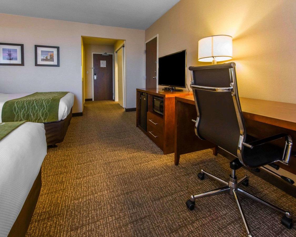 Comfort Inn & Suites Erie - thumb 20