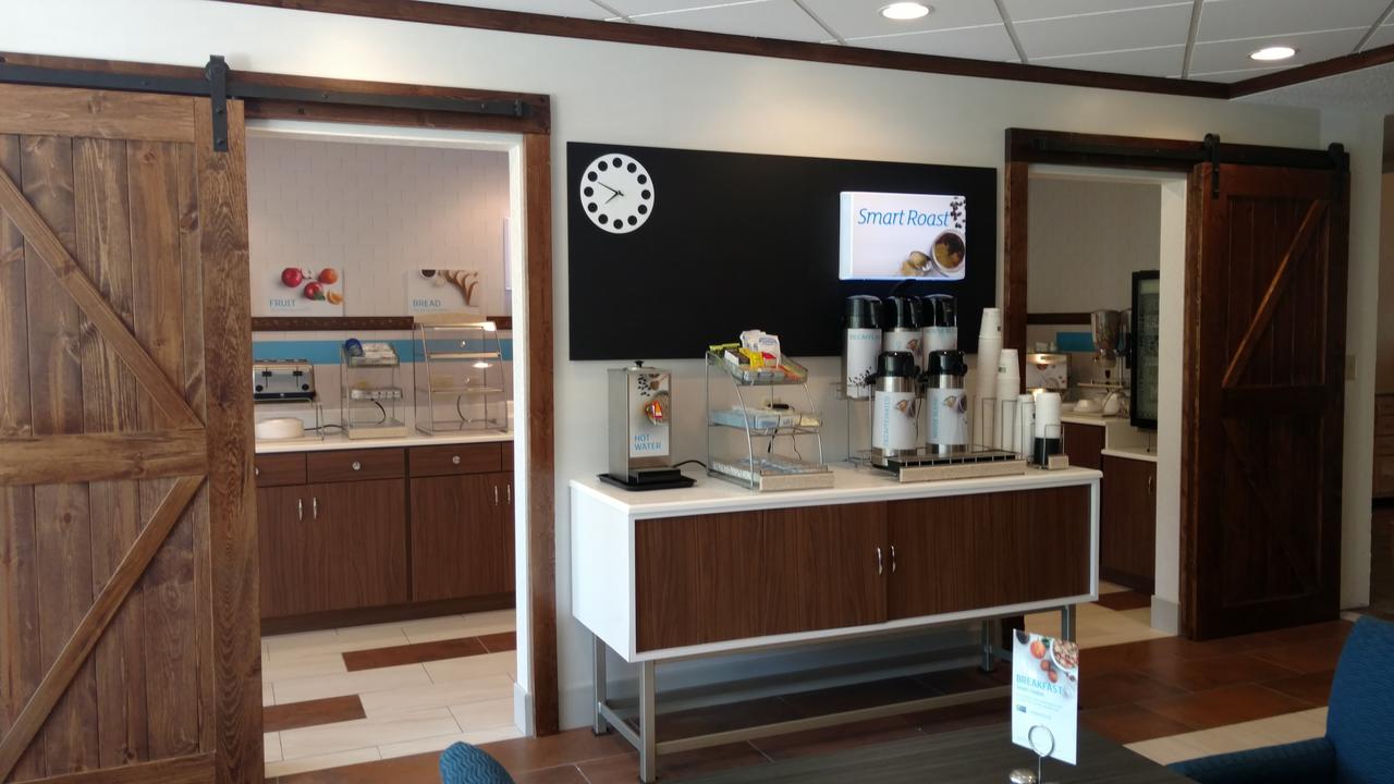 Holiday Inn Express Mount Pleasant- Scottdale - thumb 14