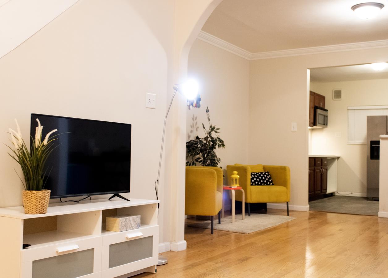 Huge Modern 3 Bedroom House Near UPenn - thumb 1