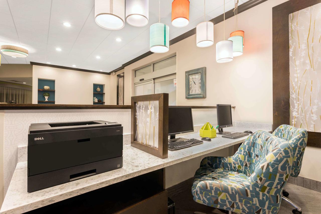 Wyndham Garden Summerville - thumb 36