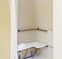 Holiday Inn Express Hotel  Suites Greenville-Downtown - Accommodation Indiana