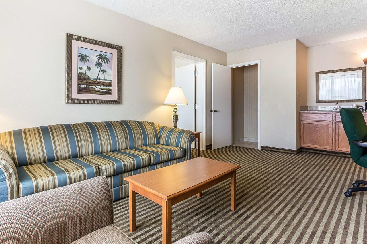 Quality Inn & Suites Georgetown - thumb 26