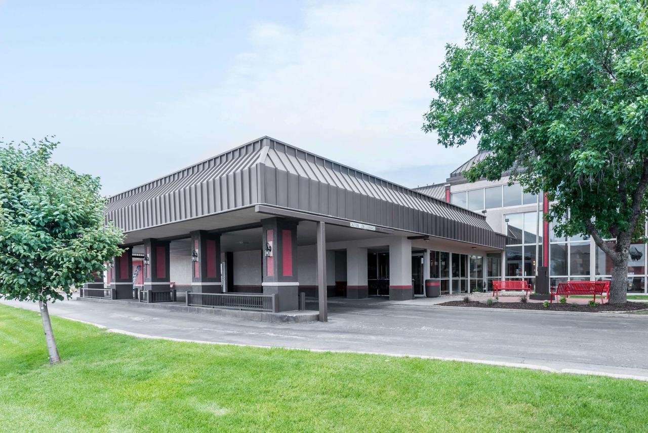 Ramada By Wyndham Rapid City - thumb 0