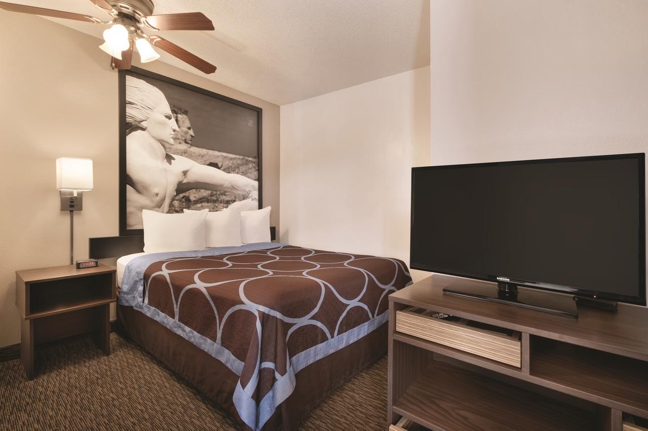 Super 8 By Wyndham Custer/Crazy Horse Area - thumb 4