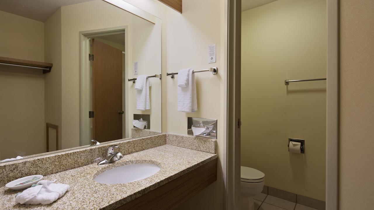 Best Western Golden Spike Inn & Suites - thumb 26