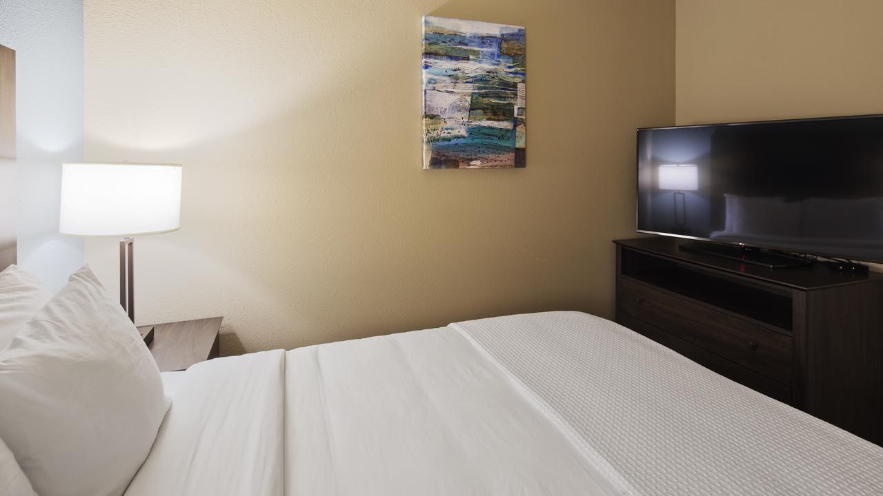 Best Western Golden Spike Inn & Suites - thumb 18