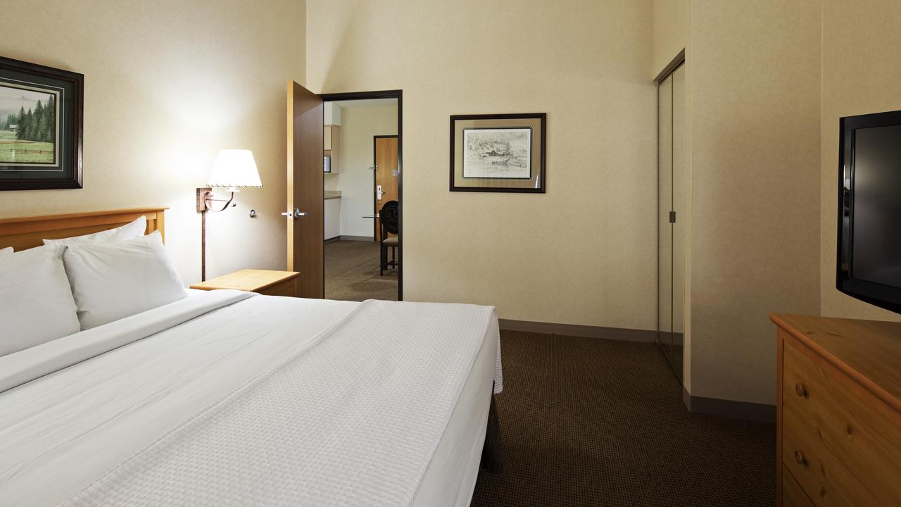 Best Western Golden Spike Inn & Suites - thumb 20
