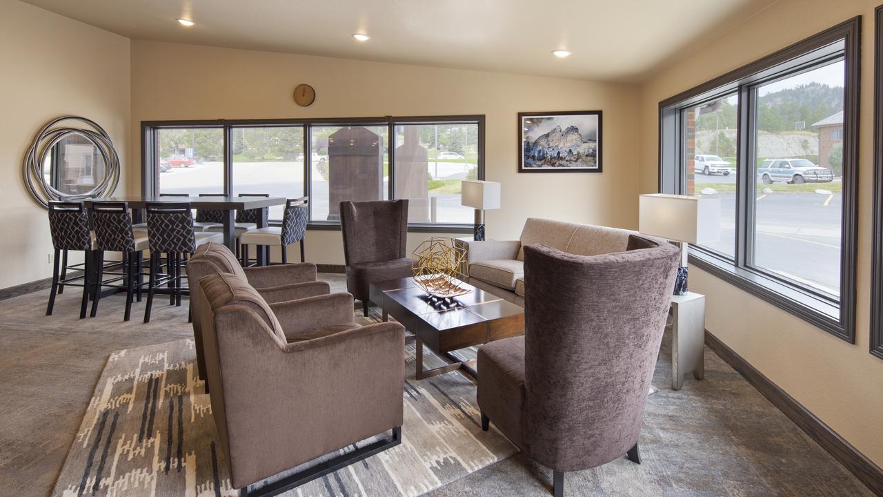 Best Western Golden Spike Inn & Suites - thumb 3