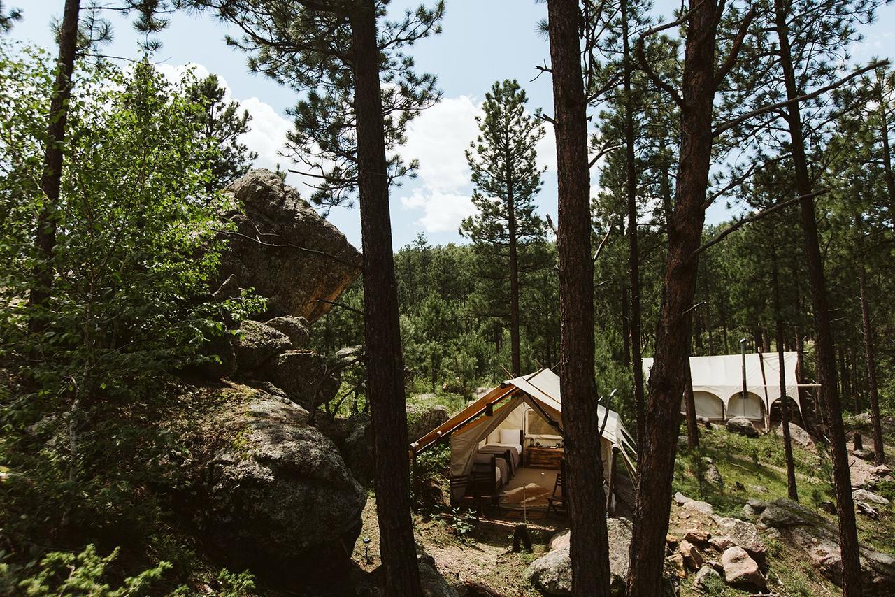 Under Canvas Mount Rushmore - thumb 43
