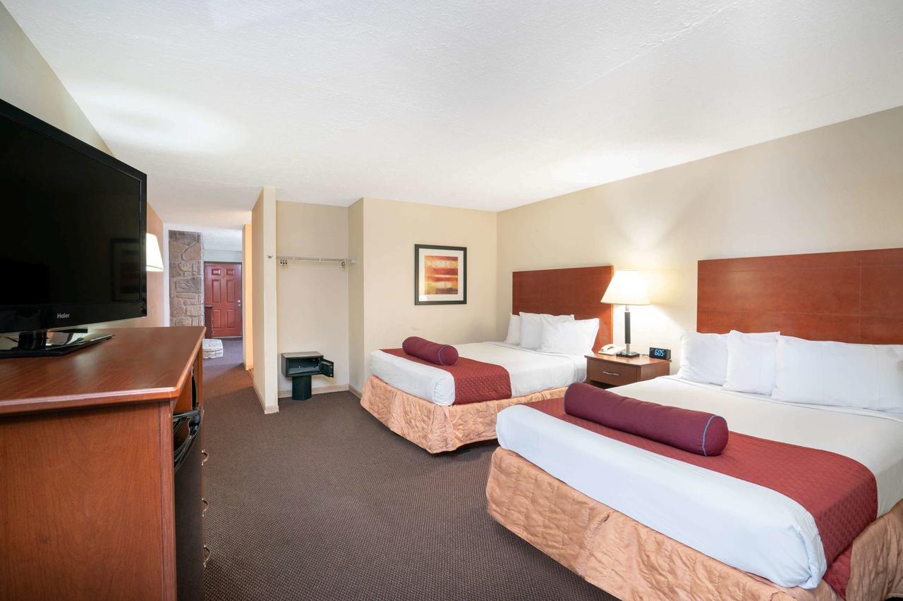 Evergreen Smoky Mountain Lodge & Convention Center - thumb 32