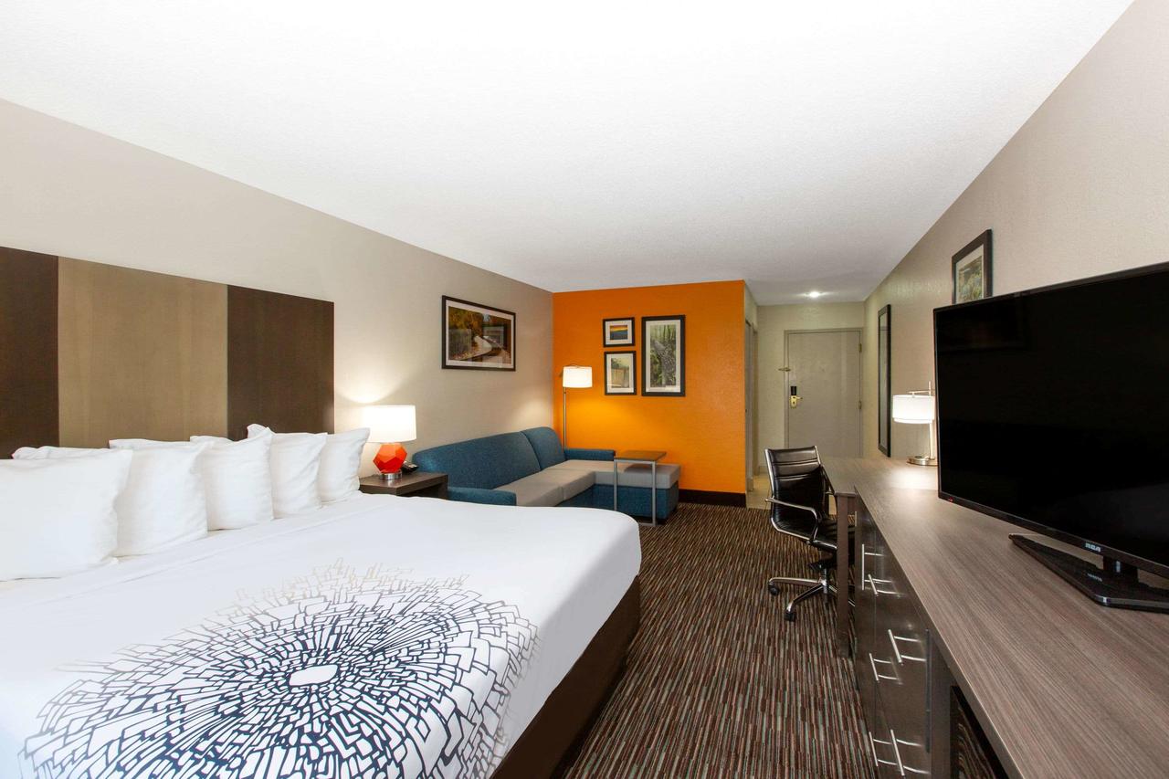 La Quinta Inn By Wyndham Pigeon Forge-Dollywood - thumb 25