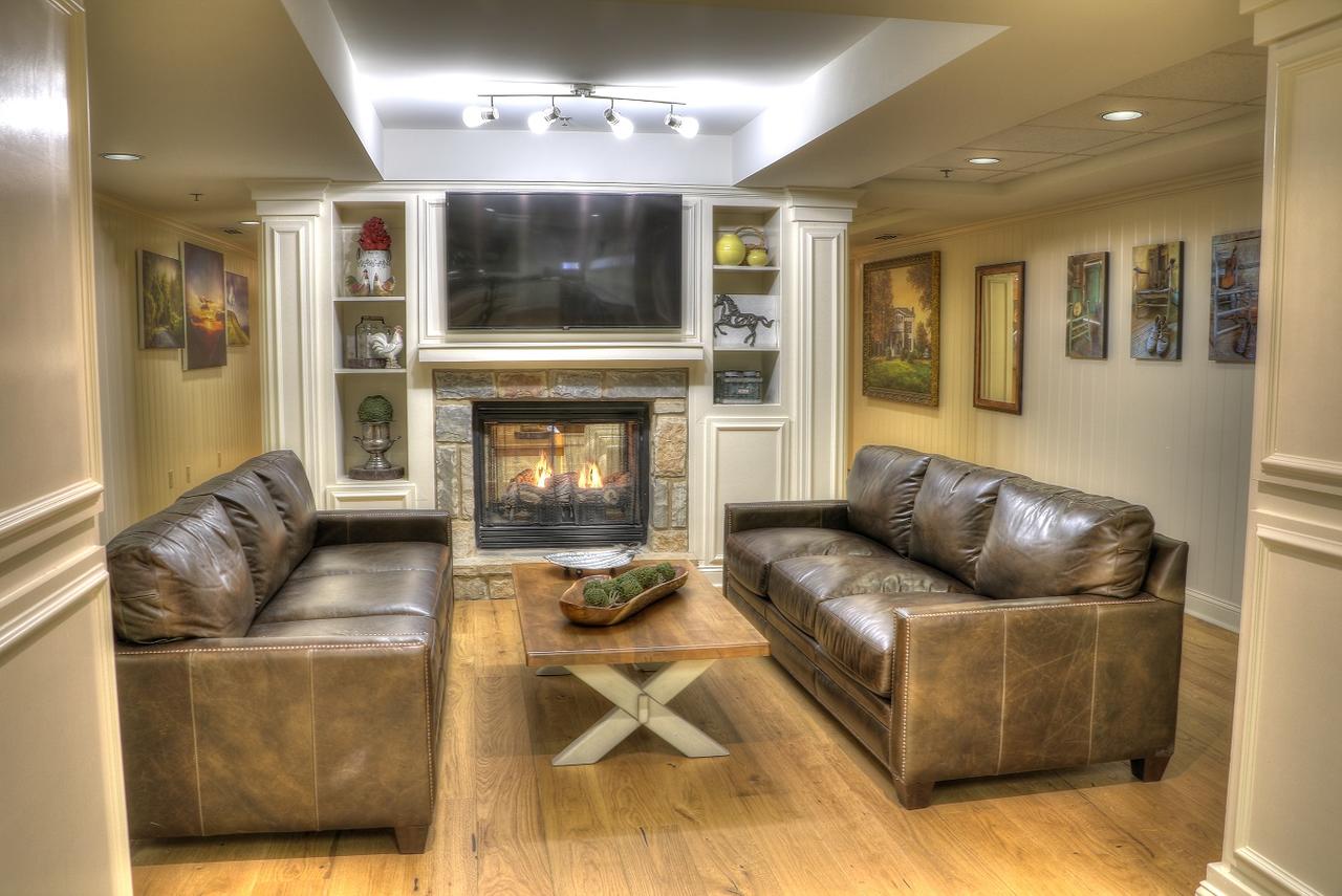 The Lodge At Five Oaks - thumb 10