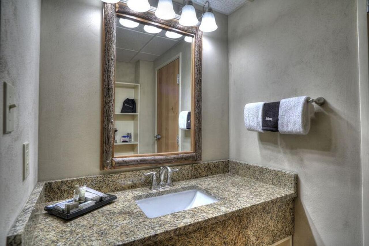 The Lodge At Five Oaks - thumb 18