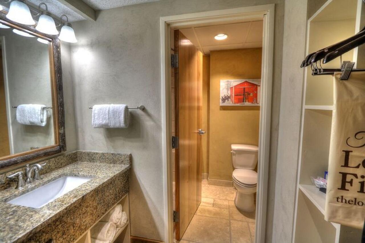 The Lodge At Five Oaks - thumb 19