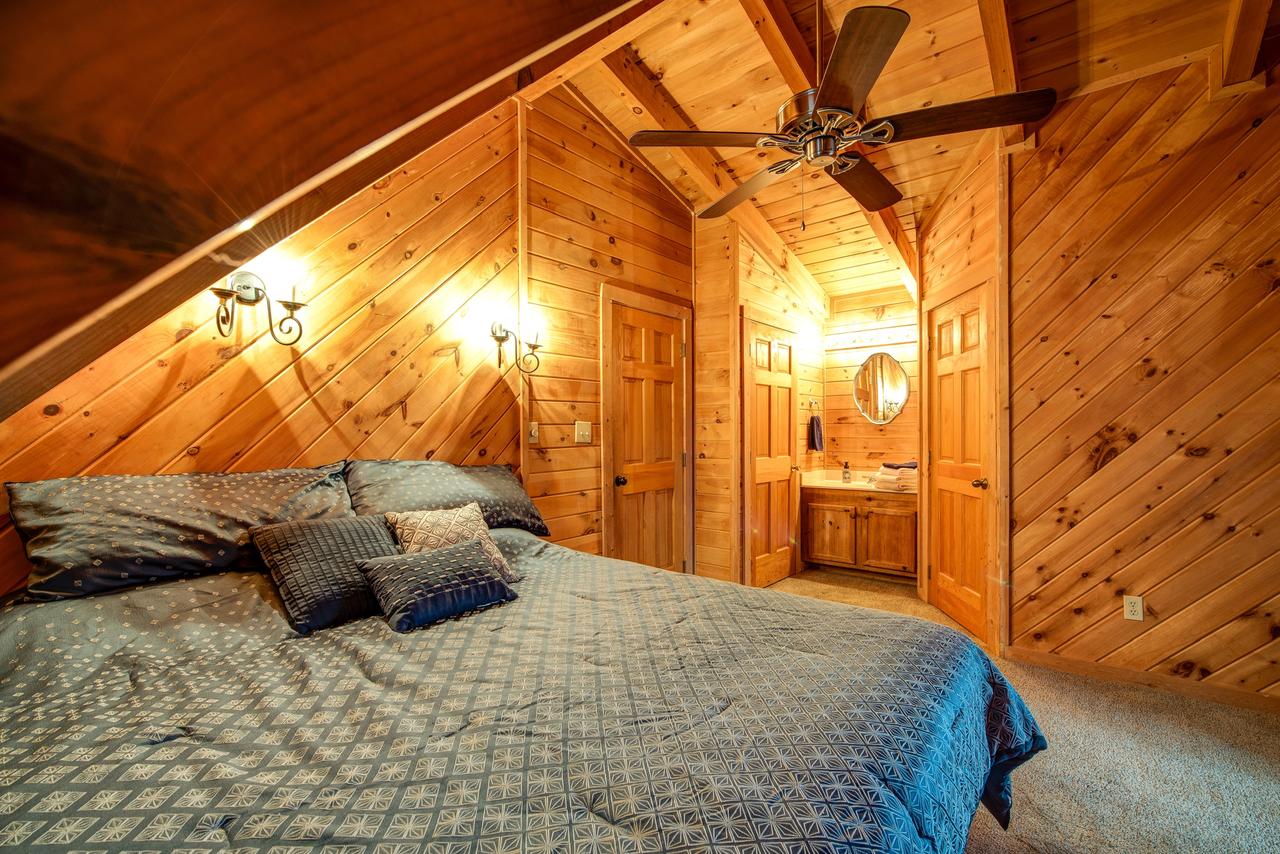 Mountain Tree House - thumb 11