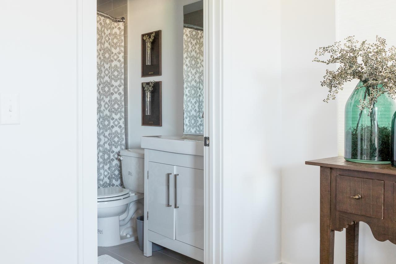 1051 Archer St Townhouse - thumb 11