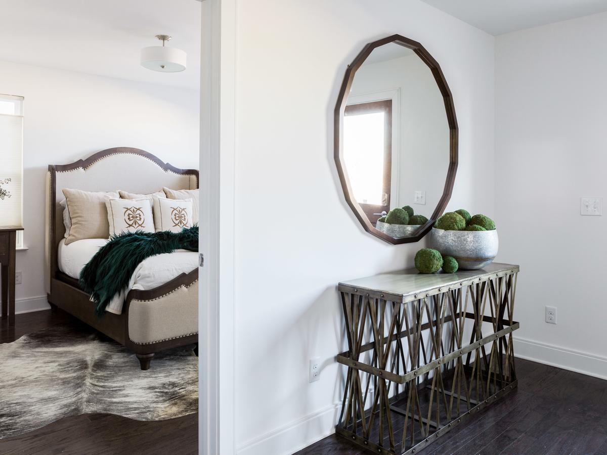 1051 Archer St Townhouse - thumb 12