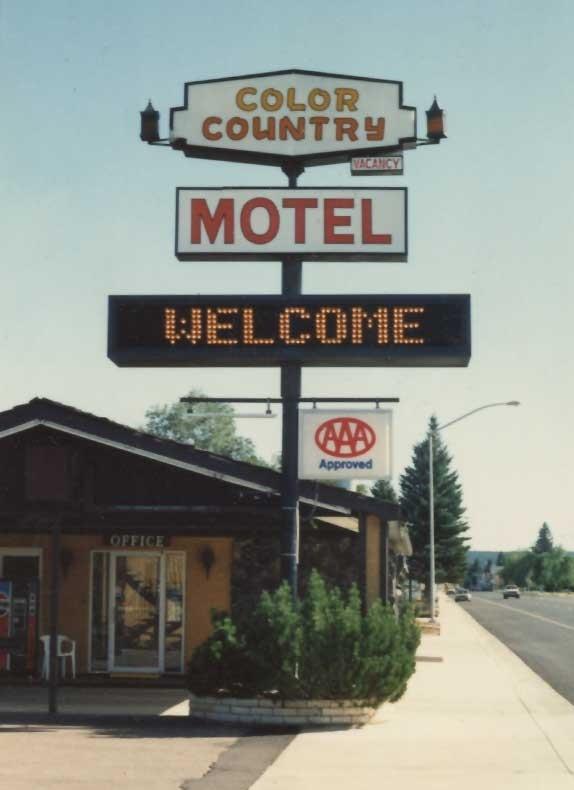 Color Country Motel - thumb 0