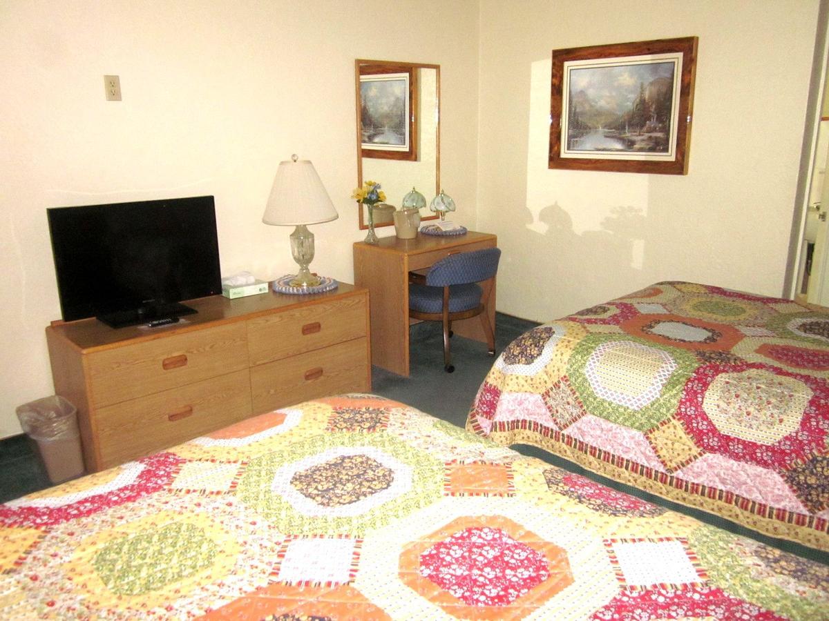 Color Country Motel - thumb 23