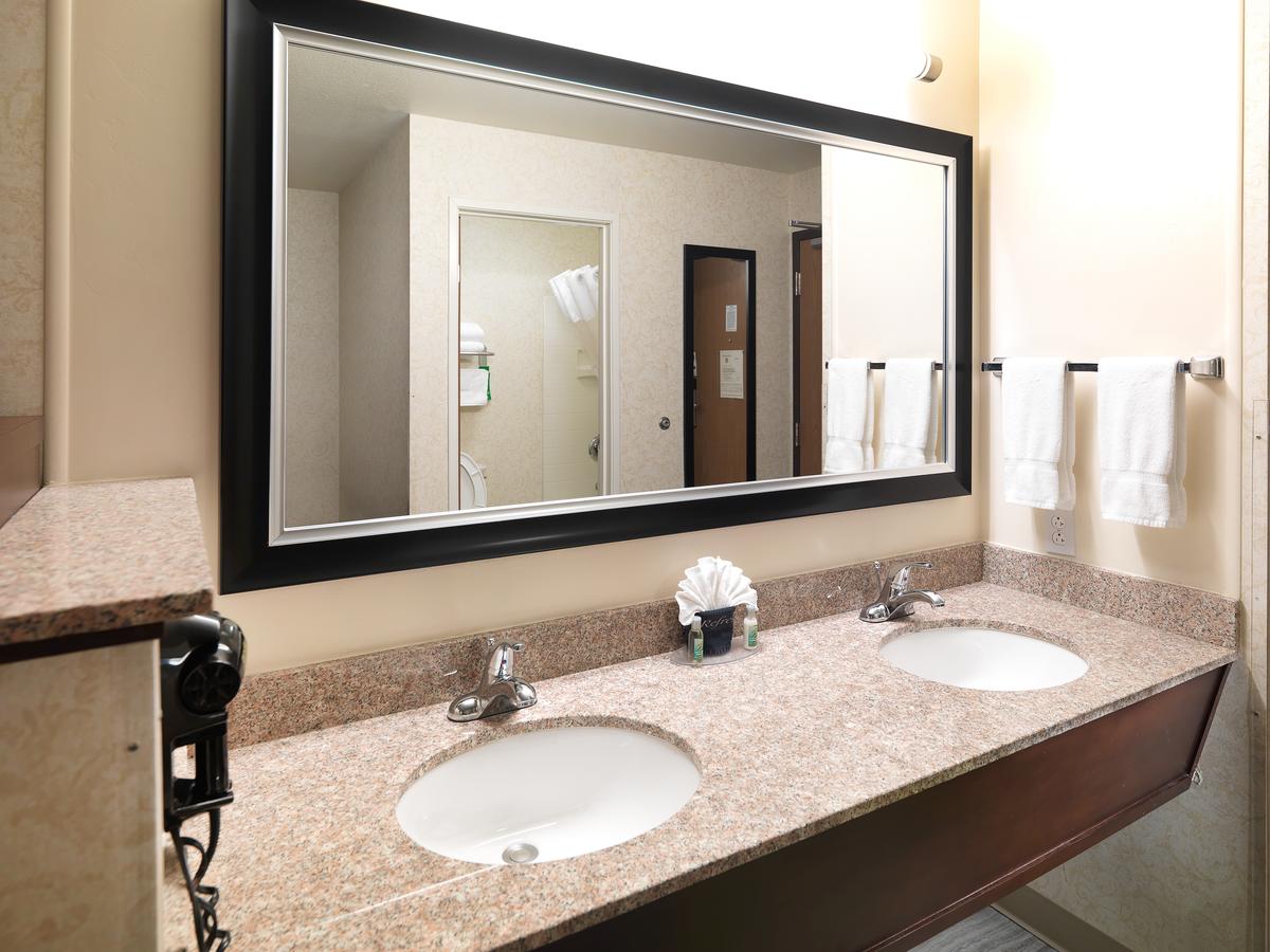 Crystal Inn Hotel & Suites - Salt Lake City - thumb 11