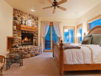 Abode at Gamble Oak in Solamere Accommodation Indiana