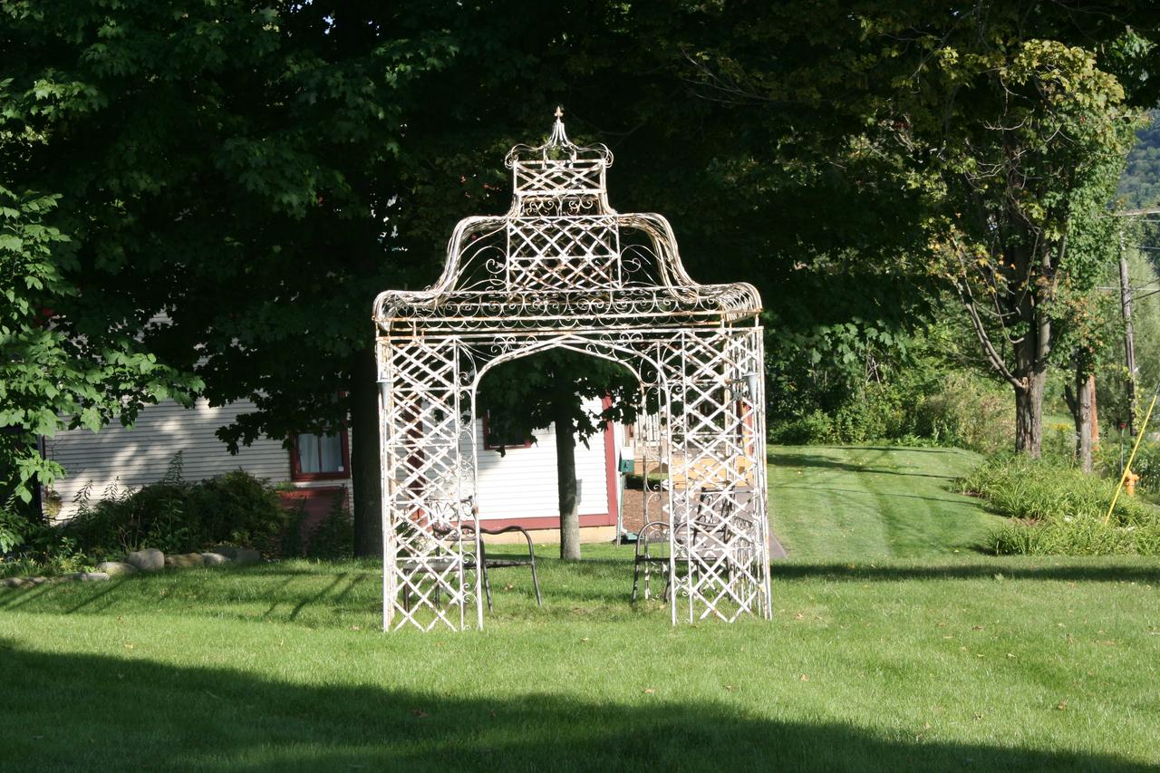 Richmond Victorian Inn - thumb 2